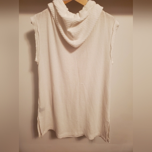 Aakaa oversized hooded sleeveless tunic sweater. White. Women size S. - Picture 2 of 12